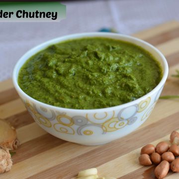 Green coriander chutney or hari chutney is very famous for snacks like tikki, kababs, fritters and great for sandwiches.