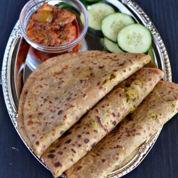 Broccoli-cauliflower paratha is another variation of Indian flatbread where a spicy mixture of broccoli and cauliflower is stuffed in whole wheat flour dough ball. This paratha taste amazing as both of the vegetables brings a unique taste and make a great breakfast or kids tiffin box recipe.