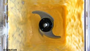 mango lassi in a blender