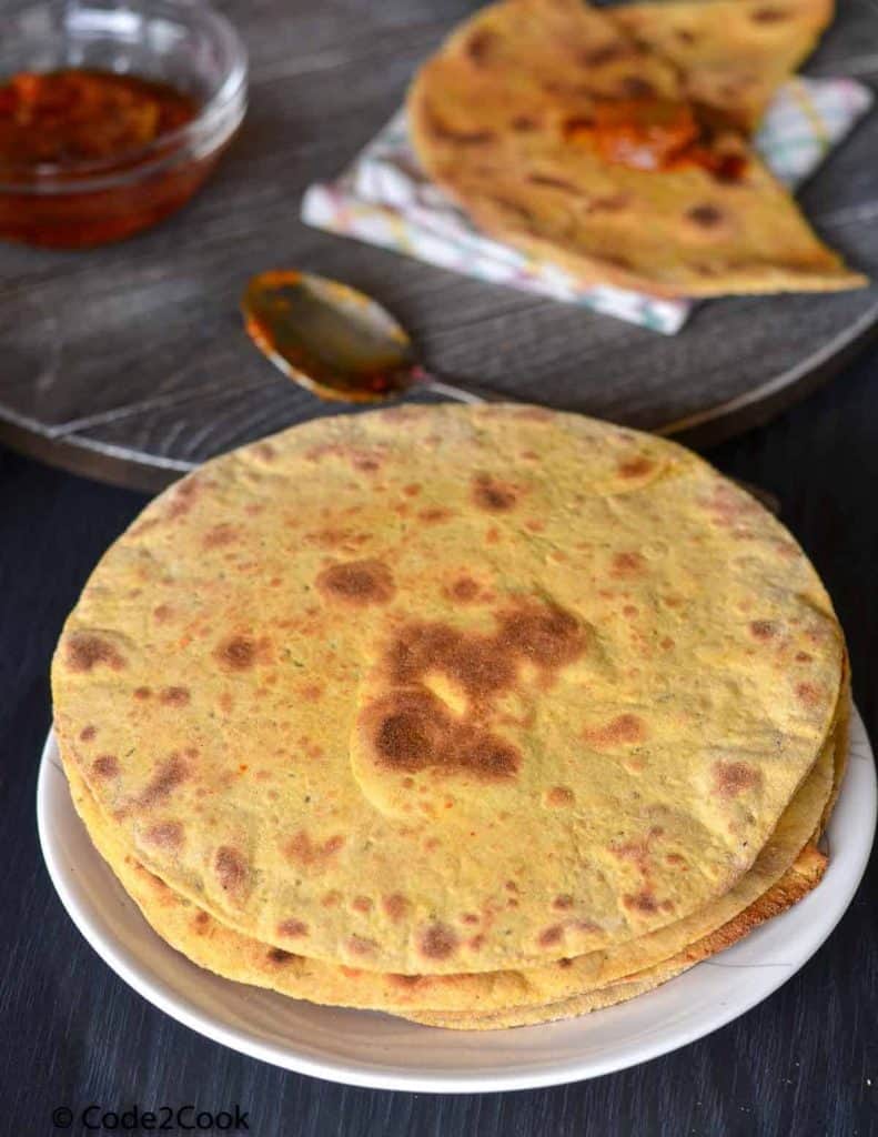 overhead shot of plain khakhra