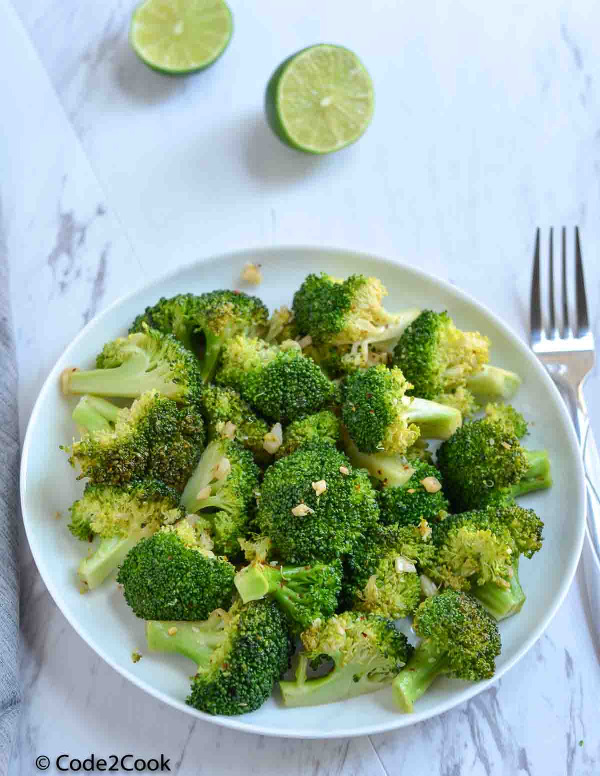steamed broccoli seasoned with garlic, butter & salt